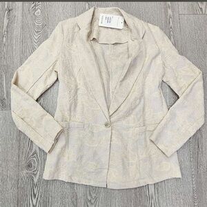 Elegant Cream embroidered Blazer